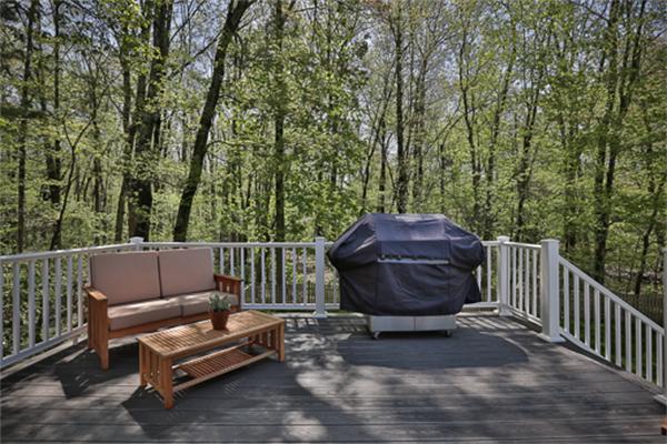 114 Concord Road Bedford, MA 01730 - Photo 19 of 20 Gallery Image 19