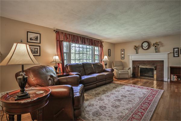 114 Concord Road Bedford, MA 01730 - Photo 2 of 20 Gallery Image 2