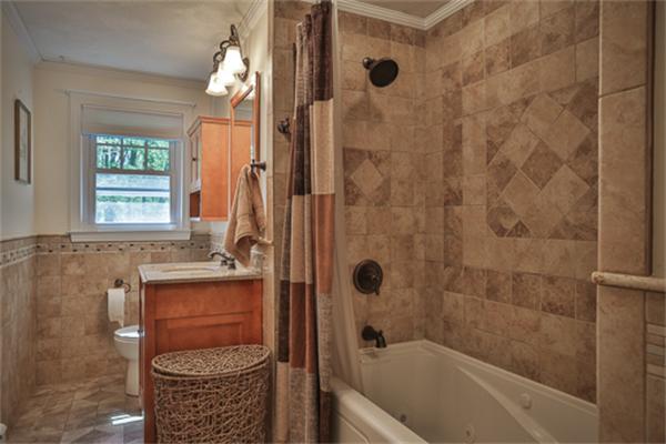 114 Concord Road Bedford, MA 01730 - Photo 9 of 20 Gallery Image 9