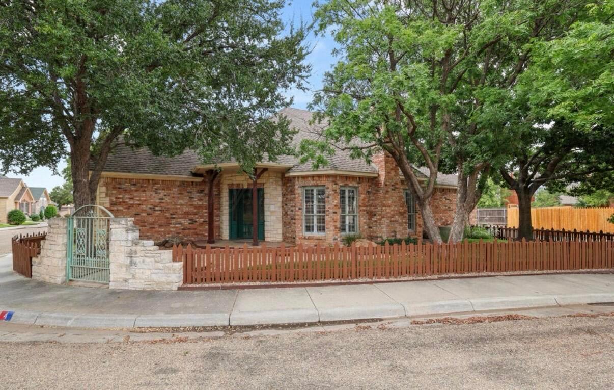 4 Monet Rue Amarillo, TX 79121 - Photo 2 of 23 IMG_0870