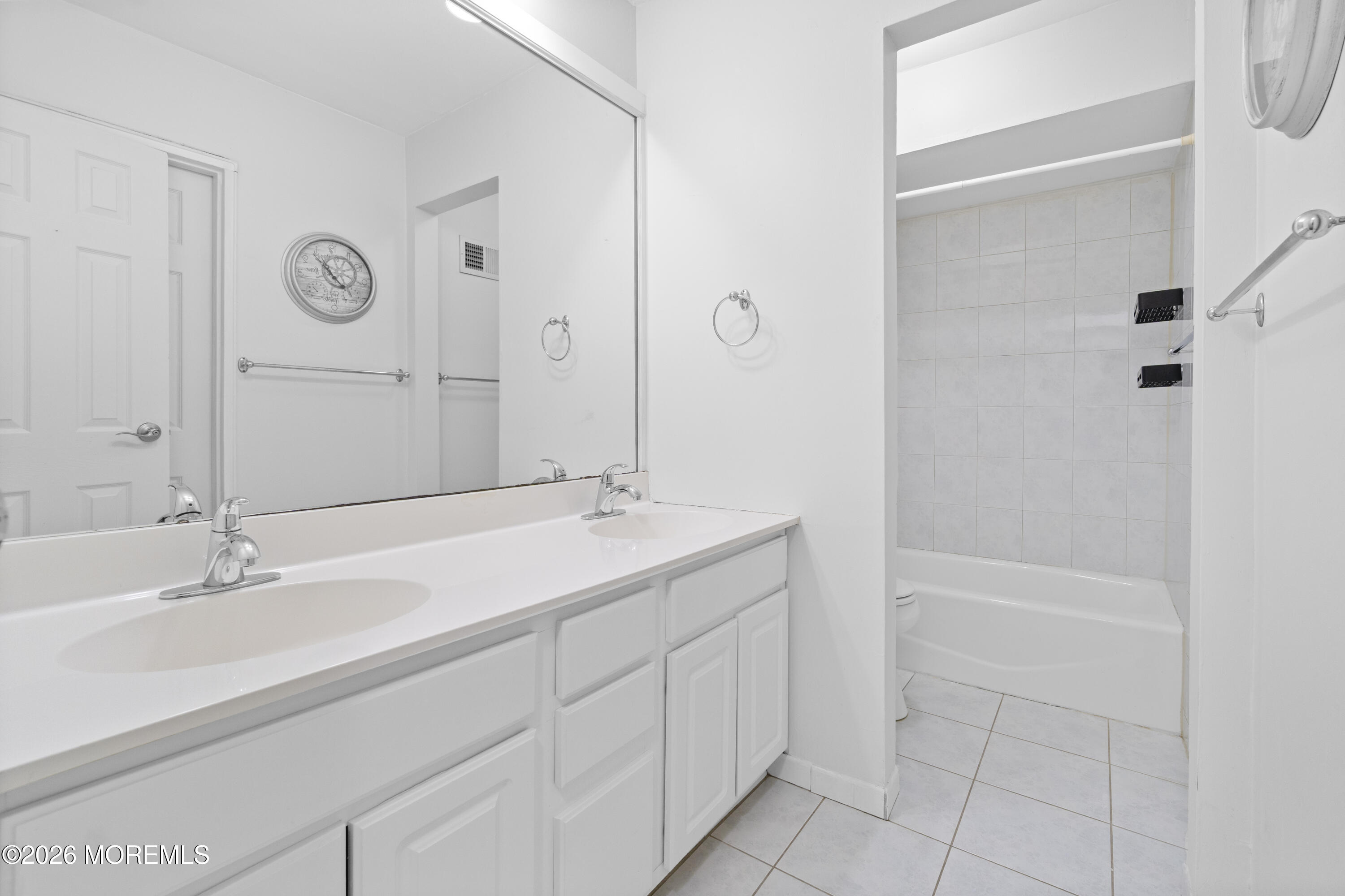 200 Portland Road, Unit D12 Highlands, NJ 07732 - Photo 14 of 31 image-08