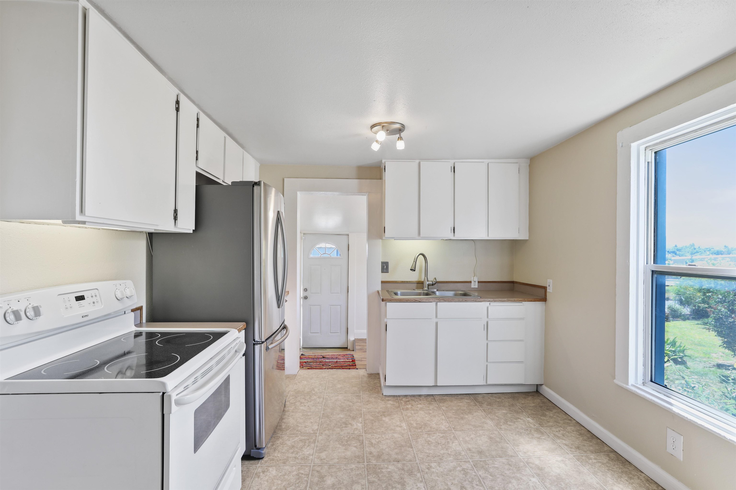 2030 North Perry Street Spokane, WA 99207 - Photo 10 of 20