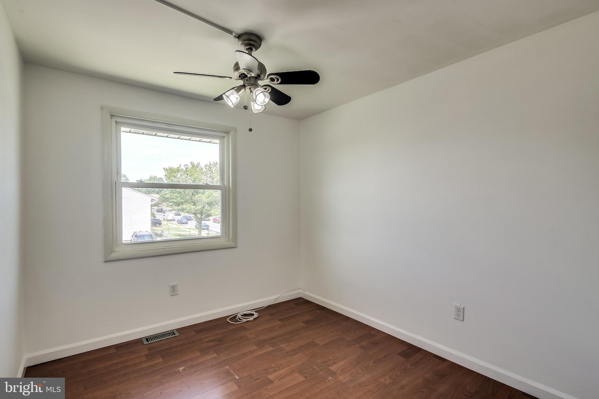 8556 Beacon Point Road Pasadena, MD 21122 - Photo 19 of 30 Gallery Image 19