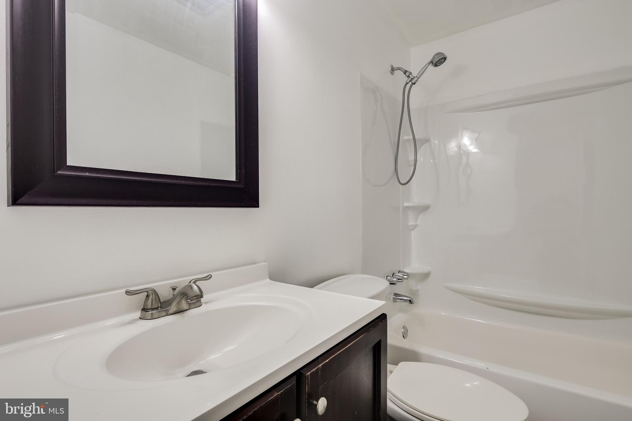 8556 Beacon Point Road Pasadena, MD 21122 - Photo 21 of 30 Gallery Image 21