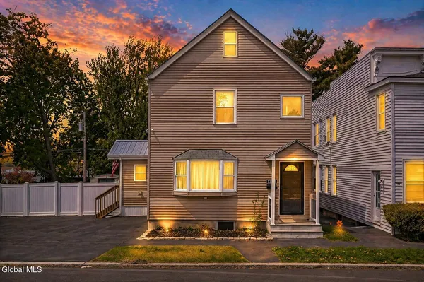 $275,000 | 1343 7th Avenue, Watervliet, NY 12189
