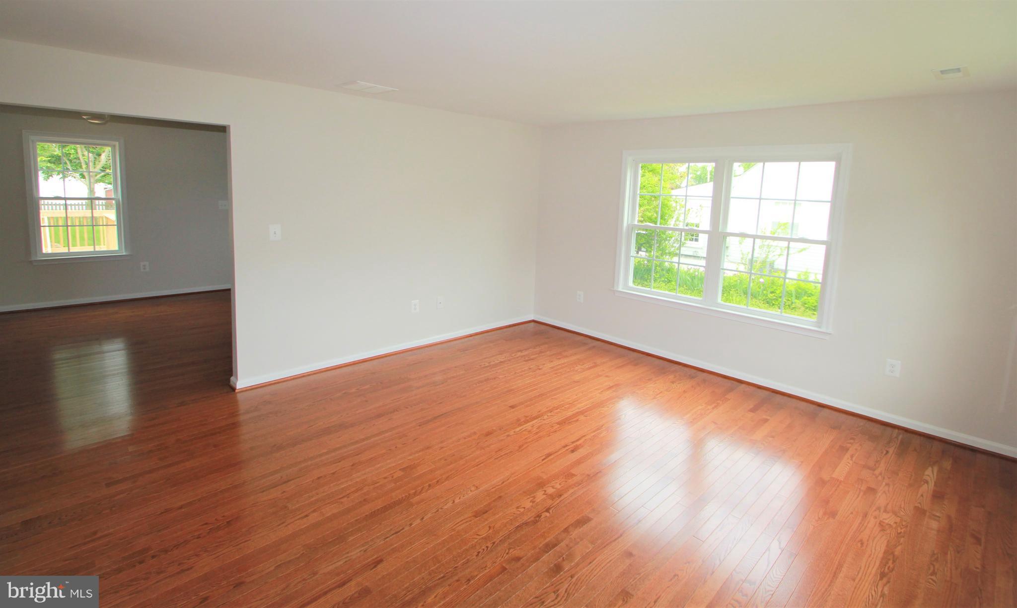 3 Randolph Road Fredericksburg, VA 22405 - Photo 9 of 19 Living Room