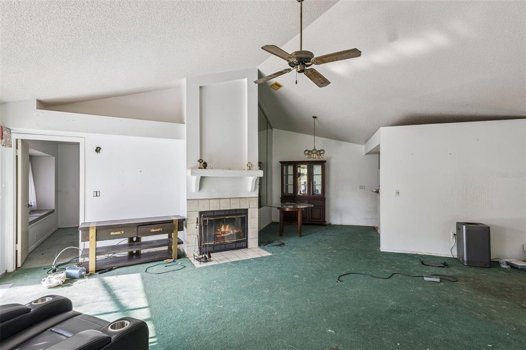 595 Silvergate Loop Lake Mary, FL 32746 - Photo 3 of 18