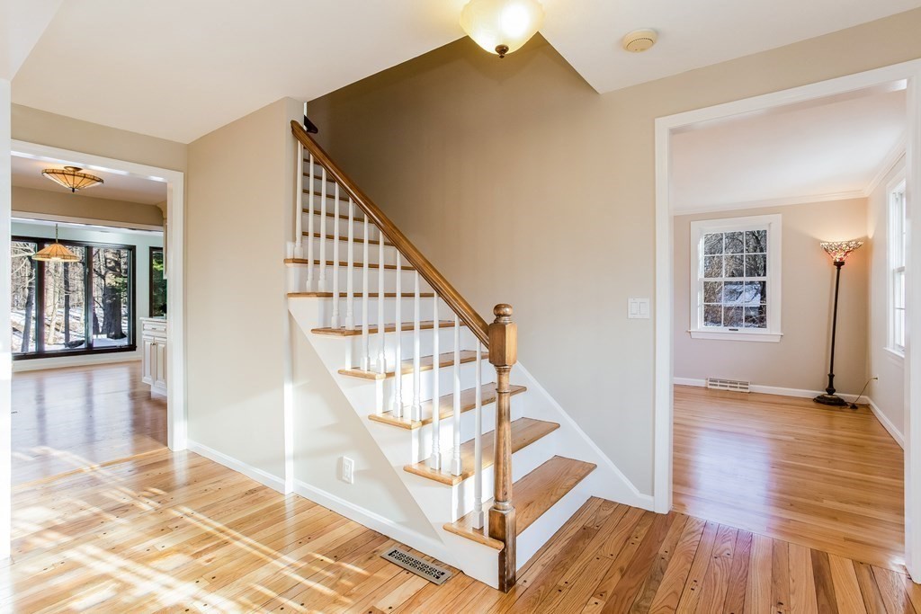 167 Franklin Road Longmeadow, MA 01106 - Photo 2 of 35