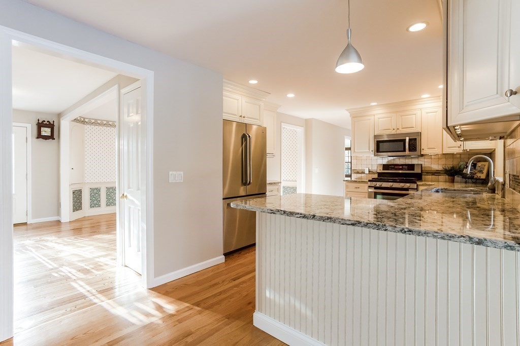 167 Franklin Road Longmeadow, MA 01106 - Photo 7 of 35