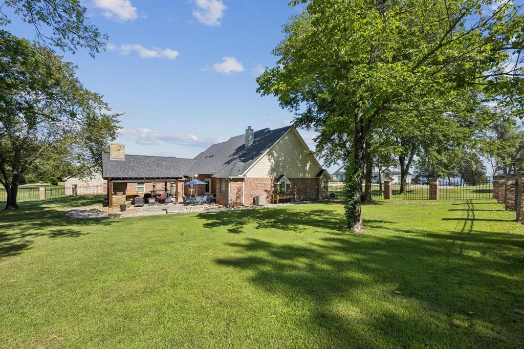 101 Beacon Court Mabank, TX 75143 - Photo 28 of 33