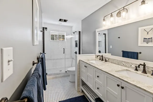 $2,799,000 | 191 Shinnecock Hills Road, Southampton, NY 11968