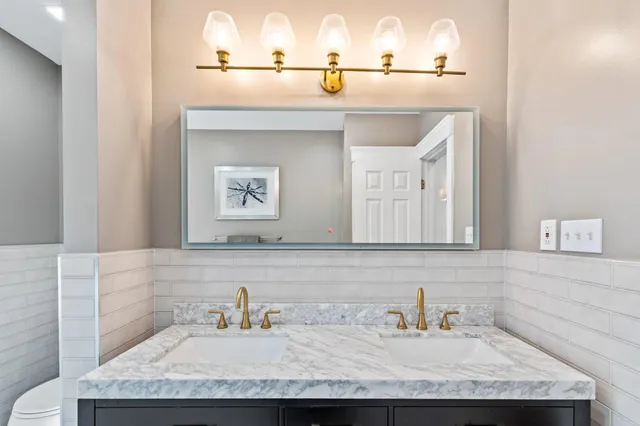 $2,799,000 | 191 Shinnecock Hills Road, Southampton, NY 11968