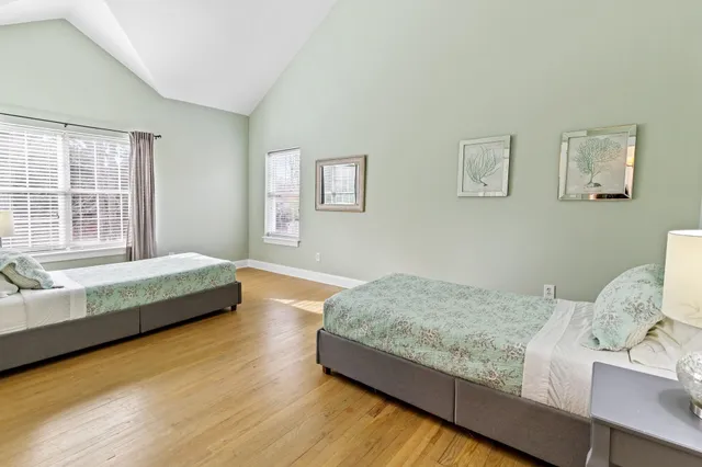 $2,799,000 | 191 Shinnecock Hills Road, Southampton, NY 11968