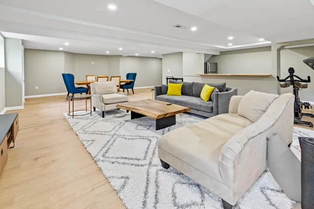 $2,799,000 | 191 Shinnecock Hills Road, Southampton, NY 11968