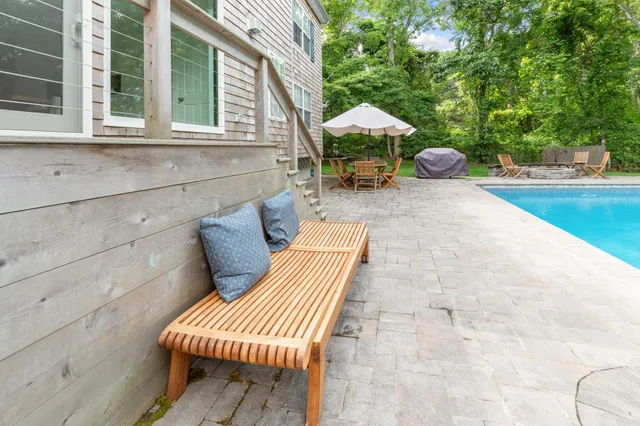 $2,799,000 | 191 Shinnecock Hills Road, Southampton, NY 11968