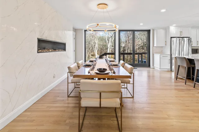 $2,799,000 | 191 Shinnecock Hills Road, Southampton, NY 11968