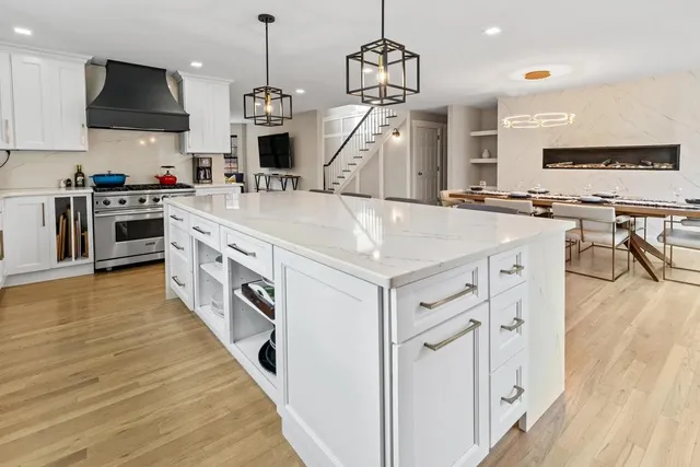 $2,799,000 | 191 Shinnecock Hills Road, Southampton, NY 11968