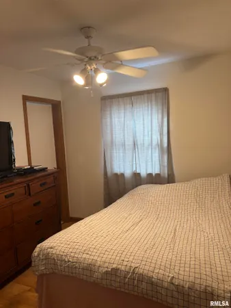 $139,900 | 1405 Lakelawn Drive, Jacksonville, IL 62650