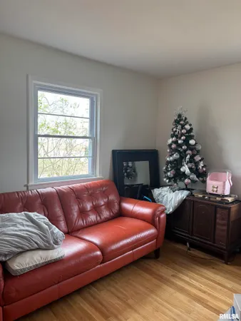 $139,900 | 1405 Lakelawn Drive, Jacksonville, IL 62650