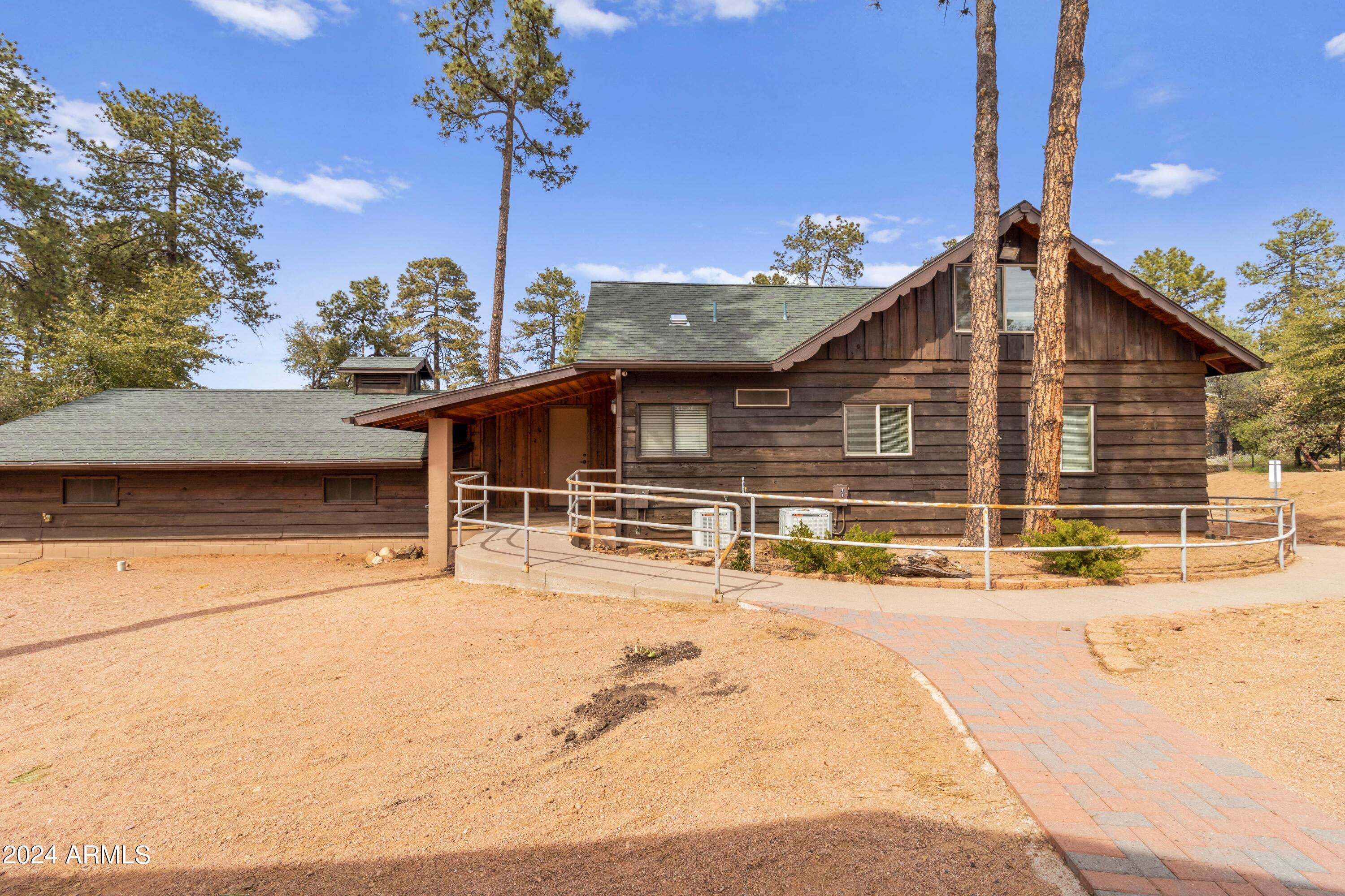 401 South Mariposa Street Payson, AZ 85541 - Photo 2 of 42 IMG_3863