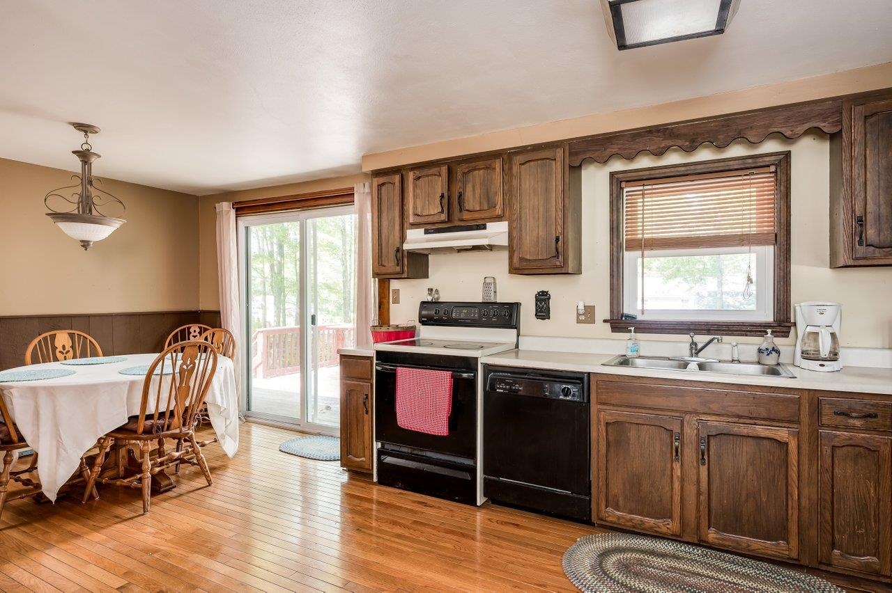 21 Rochester Avenue Rochester, NH 03867 - Photo 3 of 20 Gallery Image 3