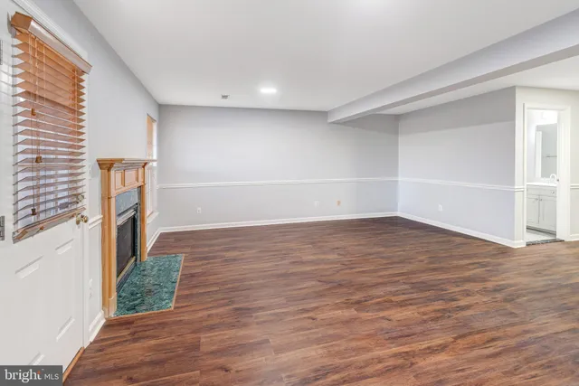 $3,425 | 2594 Sylvan Moor Lane, Woodbridge, VA 22191