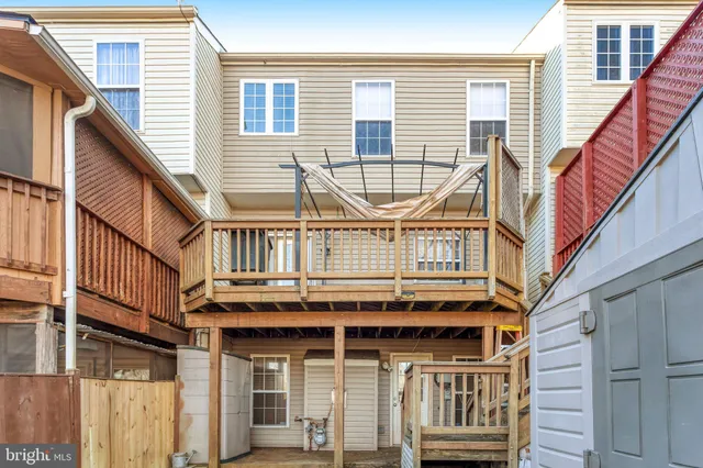$3,425 | 2594 Sylvan Moor Lane, Woodbridge, VA 22191