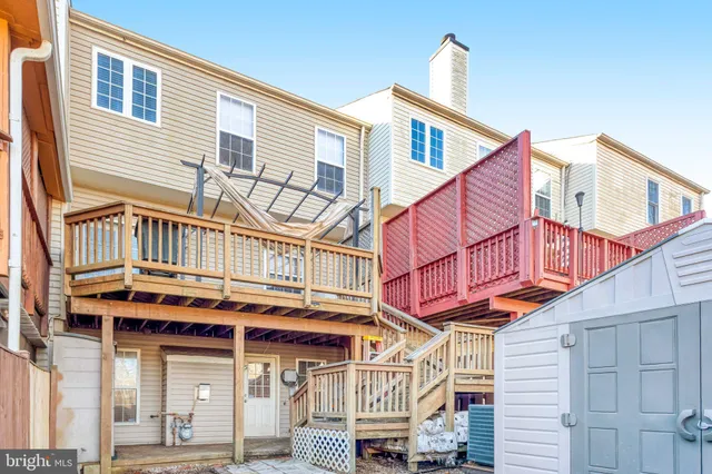 $3,425 | 2594 Sylvan Moor Lane, Woodbridge, VA 22191