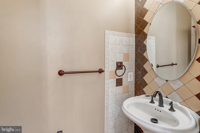 $3,425 | 2594 Sylvan Moor Lane, Woodbridge, VA 22191