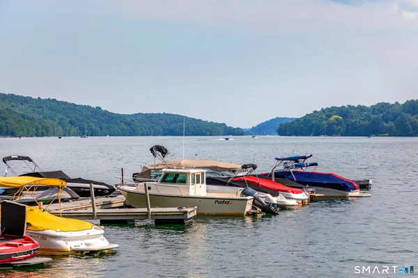 $1,250,000 | 35 Skyline Drive, Sherman, CT 06784