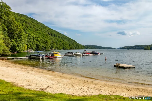 $1,250,000 | 35 Skyline Drive, Sherman, CT 06784