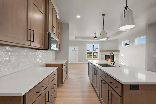 $529,900 | 2878 Howard Cmns, Howard, WI 54313