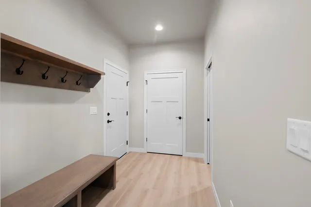 $529,900 | 2878 Howard Cmns, Howard, WI 54313