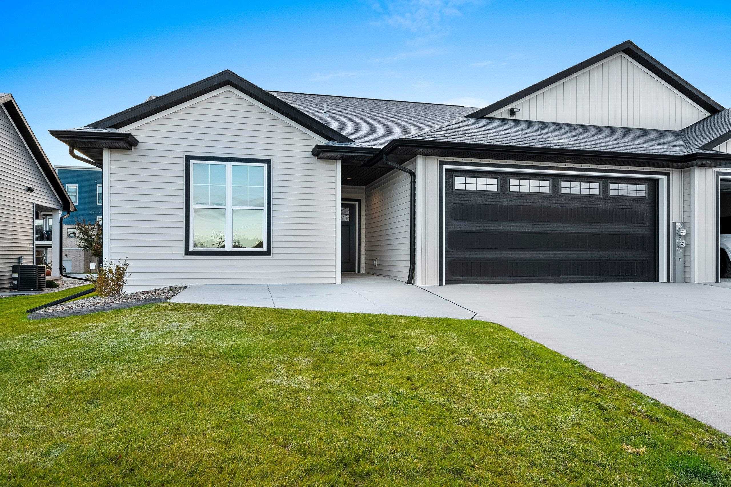 2878 Howard Cmns Howard, WI 54313 - Photo 33 of 34