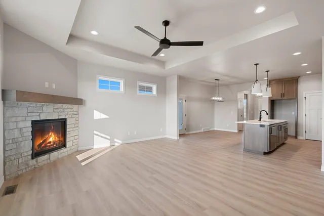 $529,900 | 2878 Howard Cmns, Howard, WI 54313