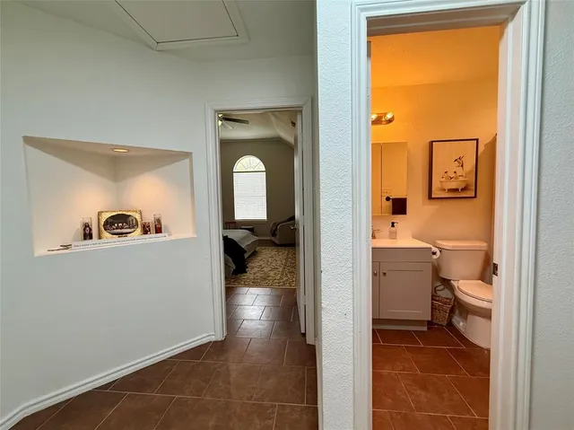 $2,100 | 2922 Custer Drive, Corinth, TX 76210