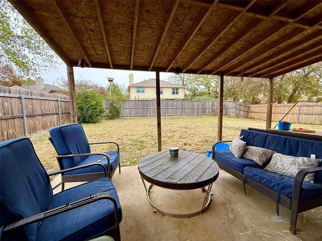 $2,100 | 2922 Custer Drive, Corinth, TX 76210
