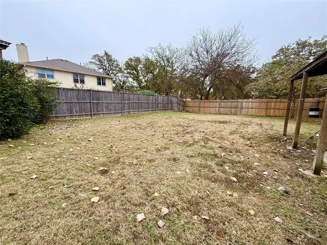 $2,100 | 2922 Custer Drive, Corinth, TX 76210