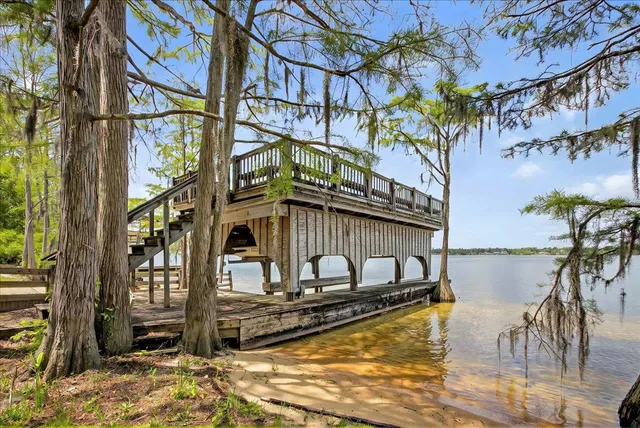 $1,200,000 | 333 Compass Lake Drive, Alford, FL 32420