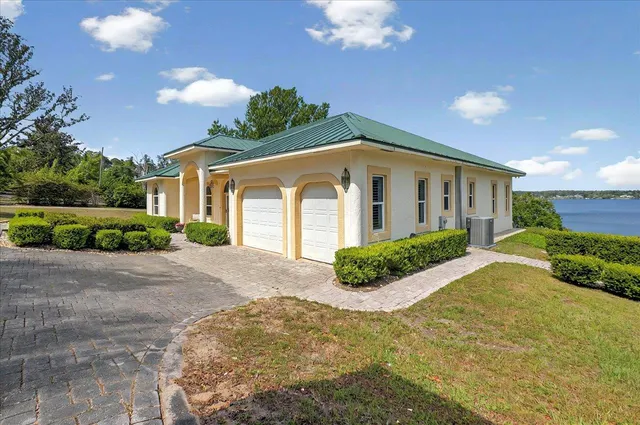 $1,200,000 | 333 Compass Lake Drive, Alford, FL 32420