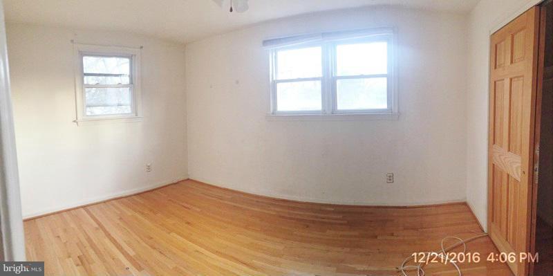 7012 Utica Street Springfield, VA 22150 - Photo 14 of 23 Interior (General)