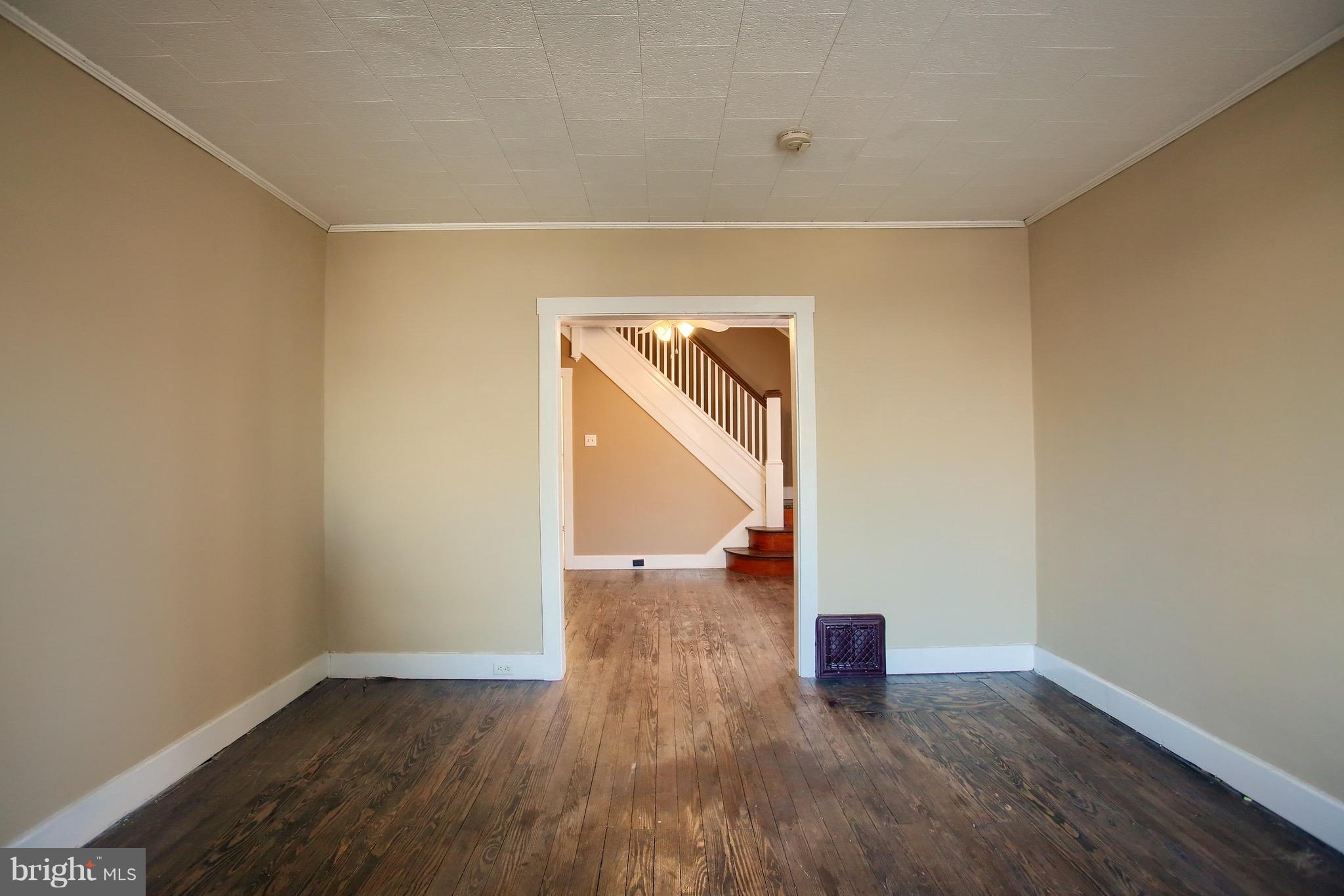 1631 Locust Street Reading, PA 19604 - Photo 3 of 21 Gallery Image 3