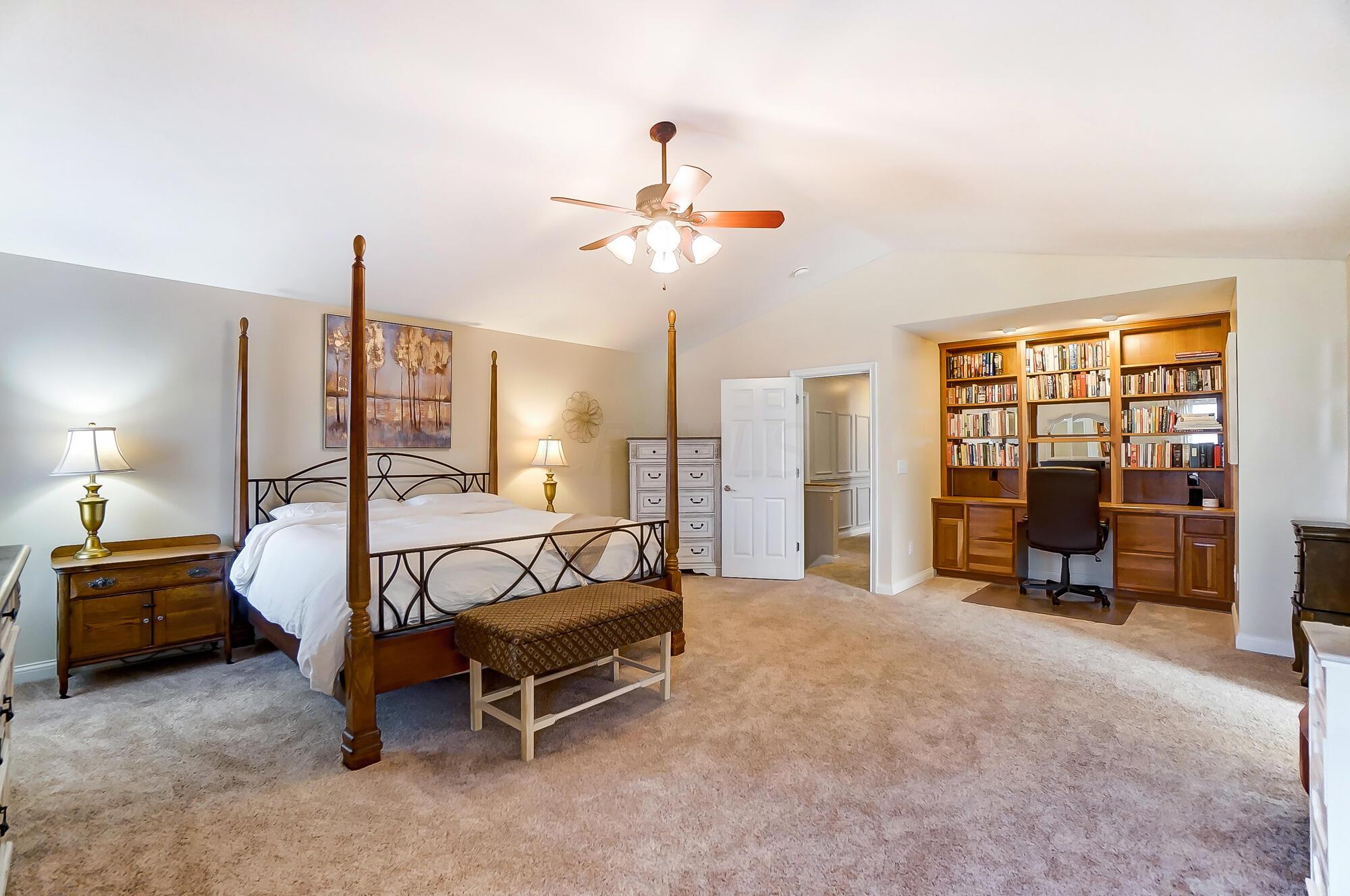 564 Kingsbury Road Delaware, OH 43015 - Photo 30 of 76 Owner's Suite