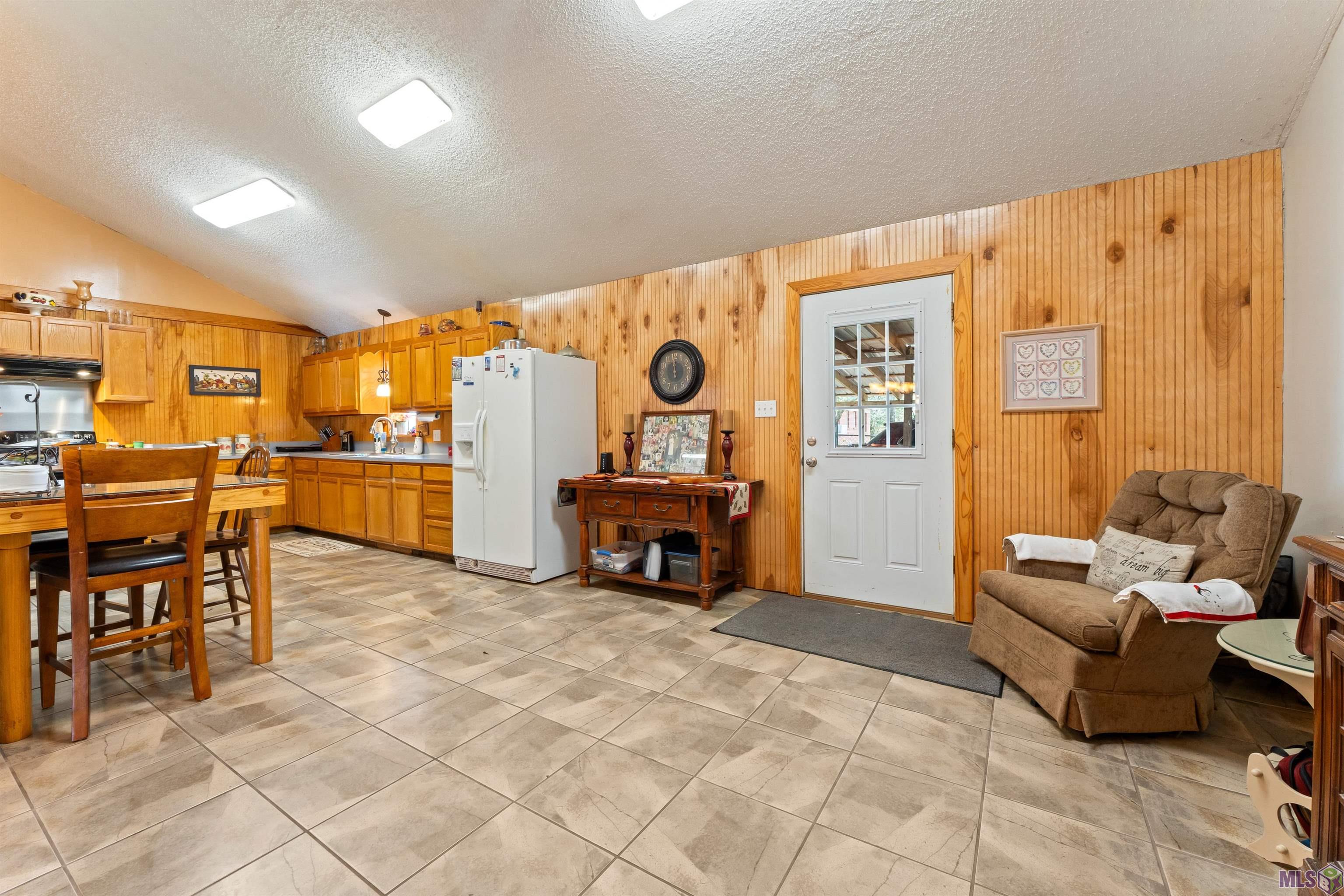 3718 Highway 10 Jackson, LA 70748 - Photo 12 of 32