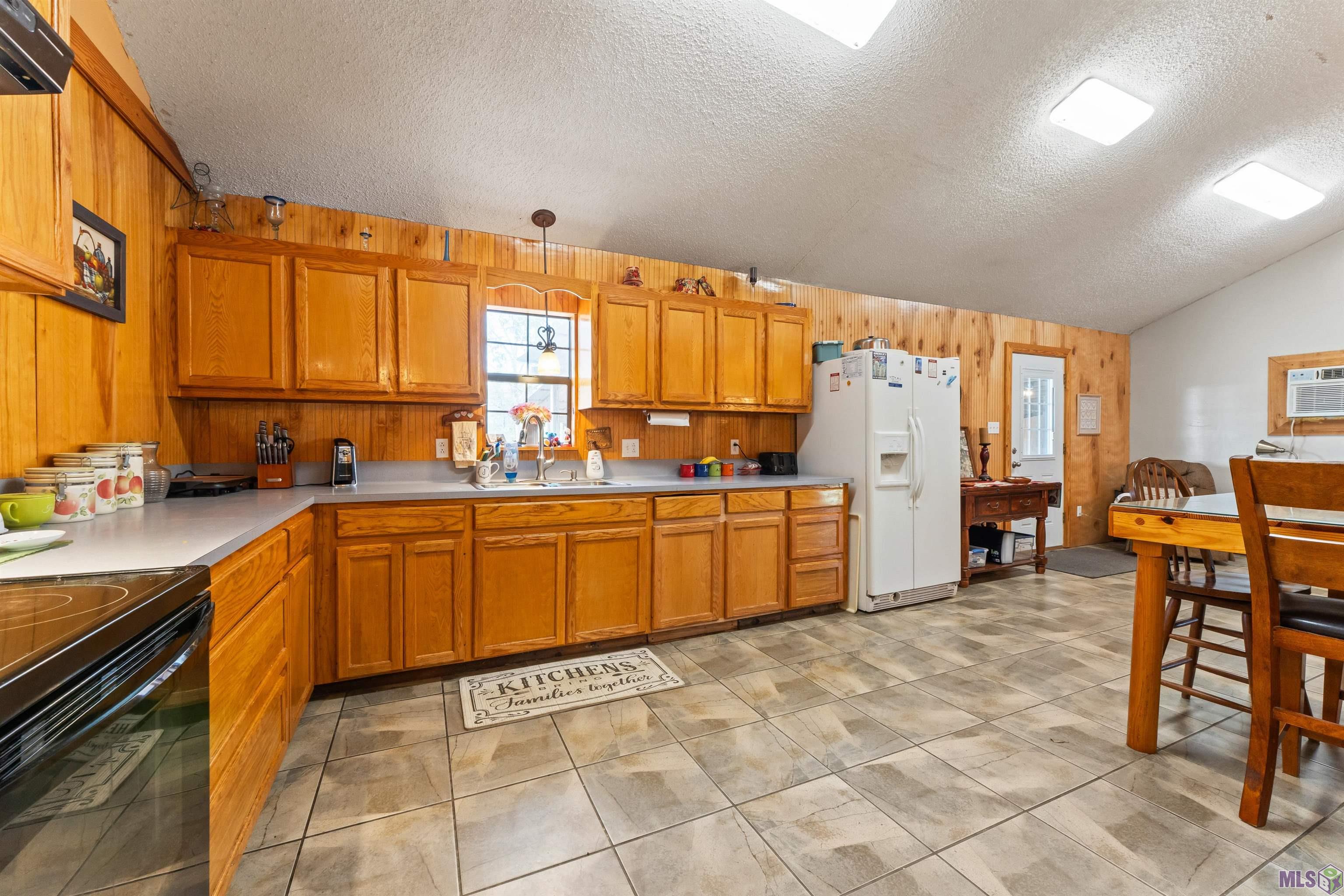3718 Highway 10 Jackson, LA 70748 - Photo 17 of 32