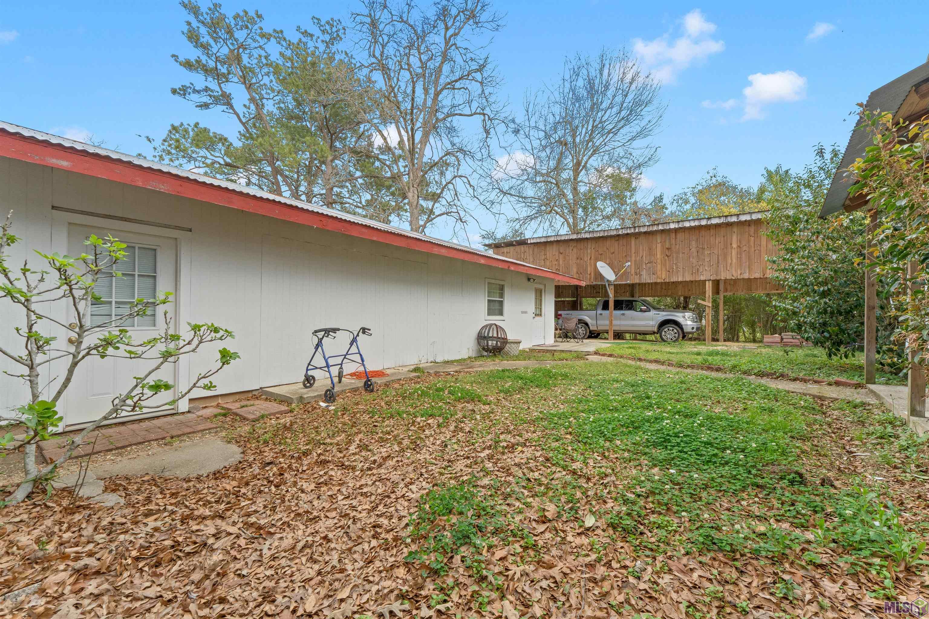3718 Highway 10 Jackson, LA 70748 - Photo 29 of 32