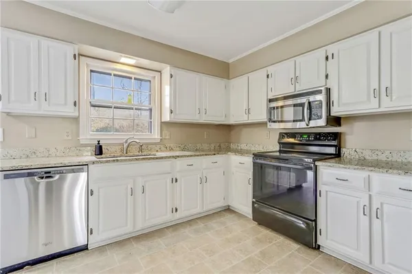 $2,850 | 4365 Burnleigh Chase Northeast, Roswell, GA 30075