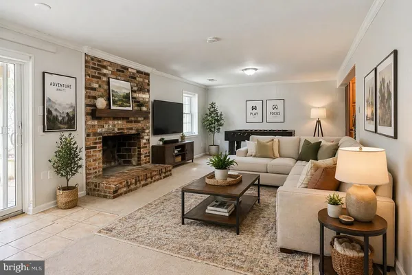 $3,850 | 9929 Hemlock Woods Lane, Burke, VA 22015