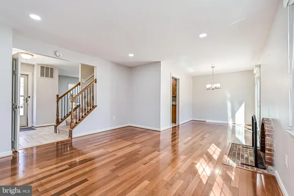 $3,850 | 9929 Hemlock Woods Lane, Burke, VA 22015
