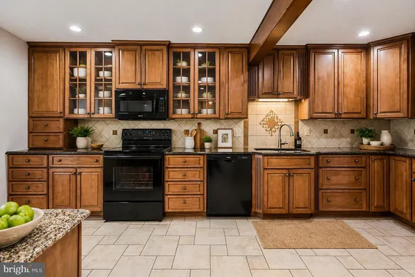 $3,850 | 9929 Hemlock Woods Lane, Burke, VA 22015